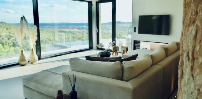 Villa moderna de alta calidad en Can Furnet con impresionantes vistas