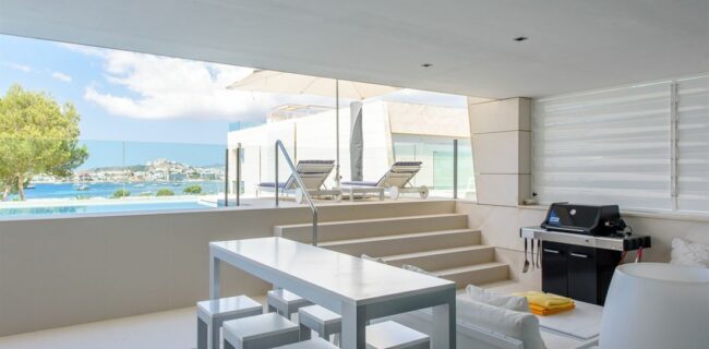 Lujoso apartamento de cuatro dormitorios en venta en Es Pouet en Talamanca