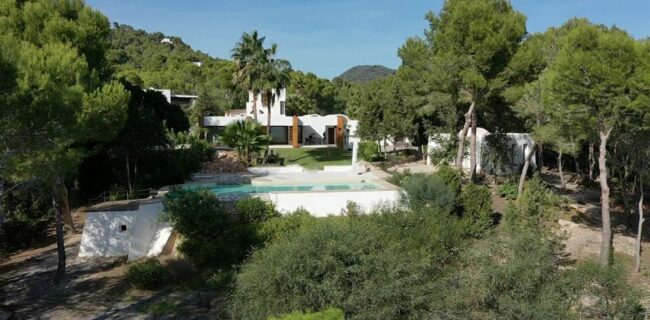 Chalet independiente en venta en KM4 con fantásticas vistas al mar