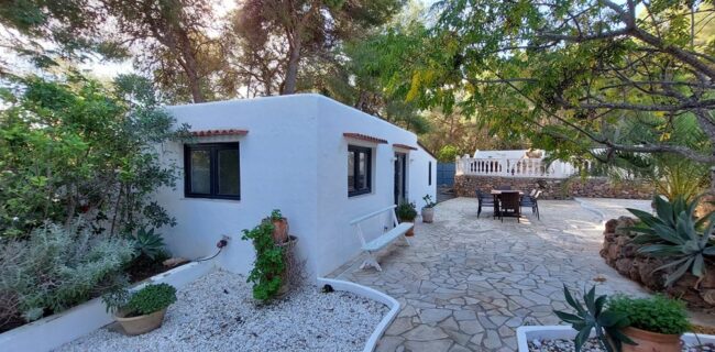 Bonita casa familiar cerca de las playas de Cala Mastella y Cala Llenya