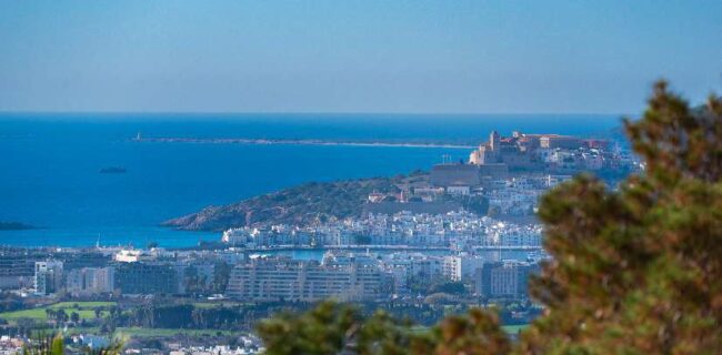 Lujosa villa con vistas al mar en Can Furnet, Ibiza