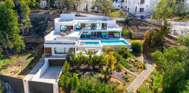 Maravillosa villa de 5 dormitorios con vistas al mar y a la puesta de sol