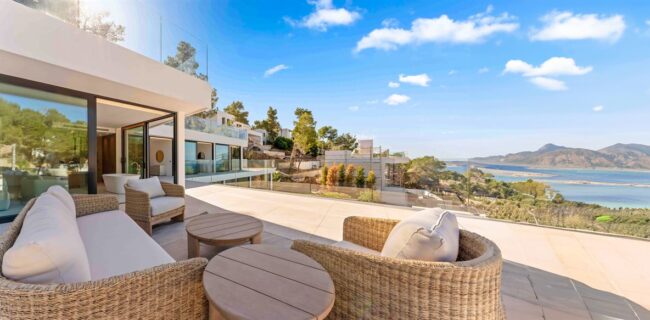 Maravillosa villa de 5 dormitorios con vistas al mar y a la puesta de sol